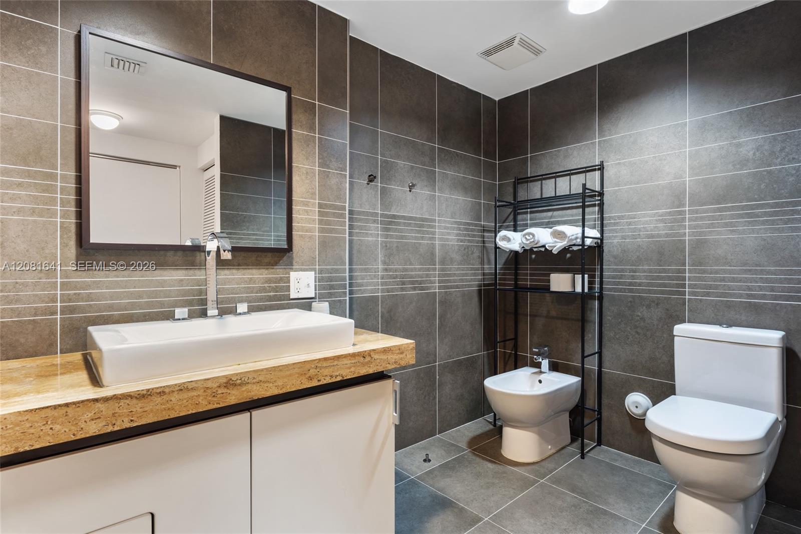 2100 Park Ave # 101 — Photo 5