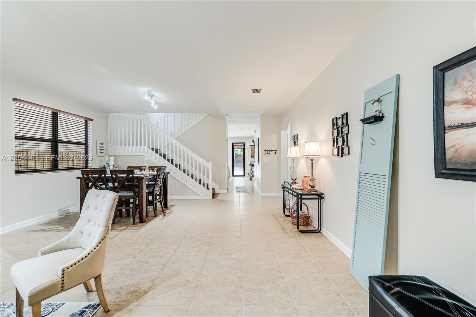 17670 SW 154th Pl — Photo 5