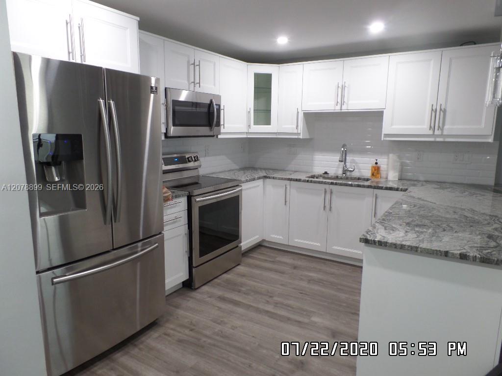 1600 S Ocean Dr # 18D — Photo 3