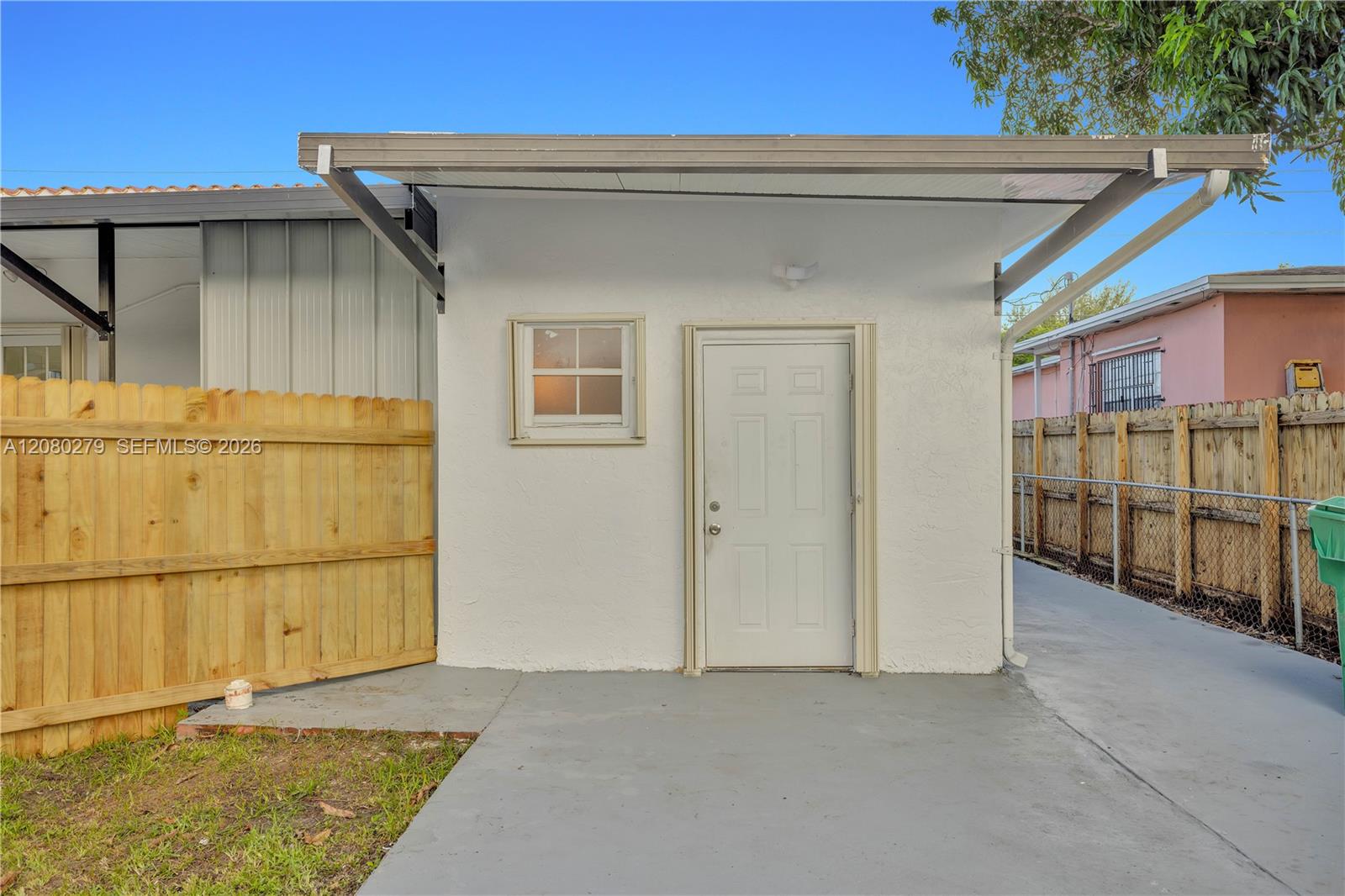 536 NW 25th Ave # C — Photo 2