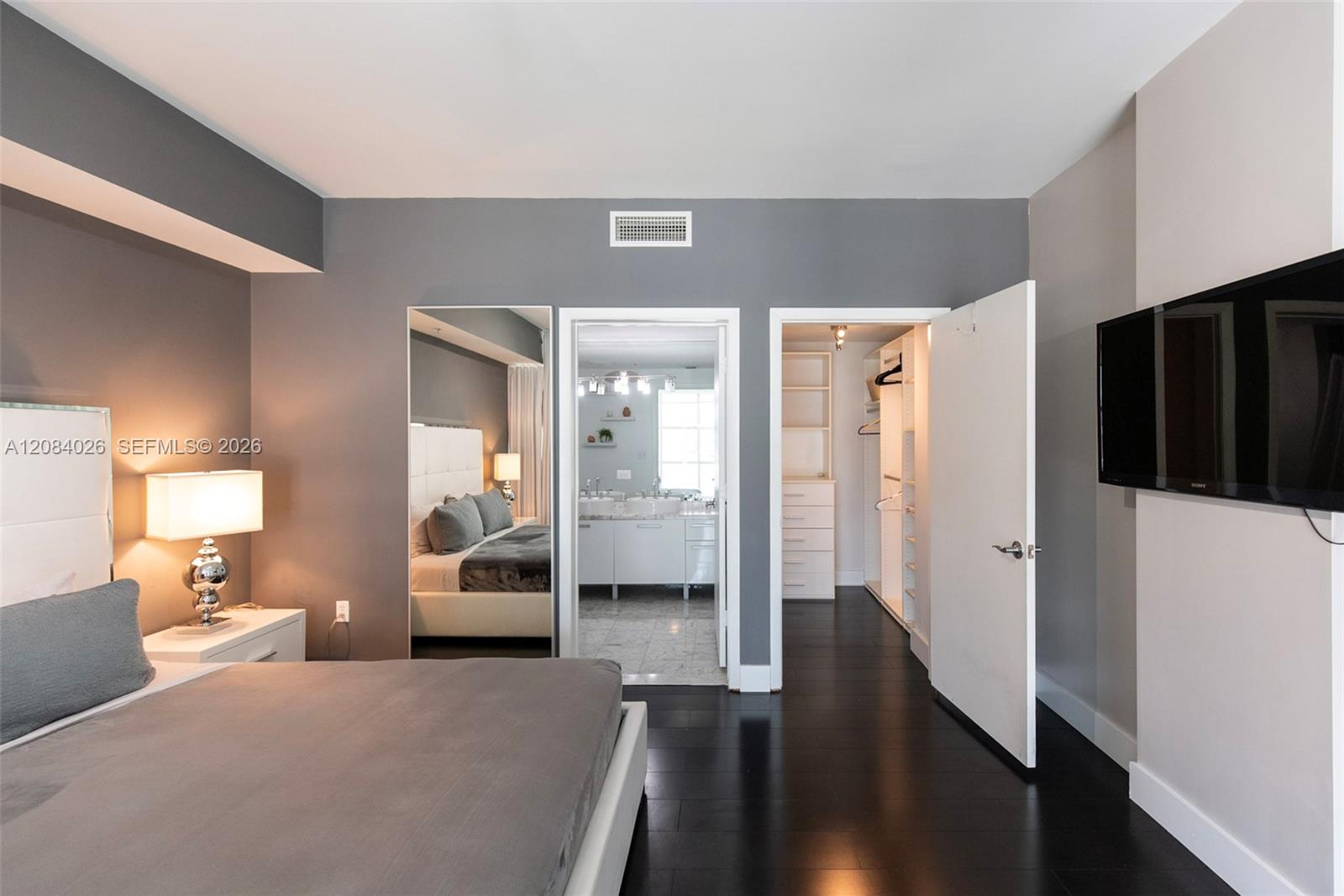 253 NE 2nd St # 416 — Photo 3