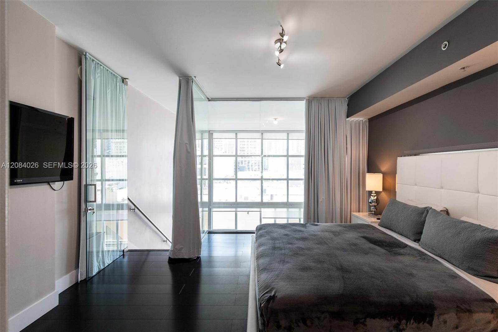 253 NE 2nd St # 416 — Photo 4