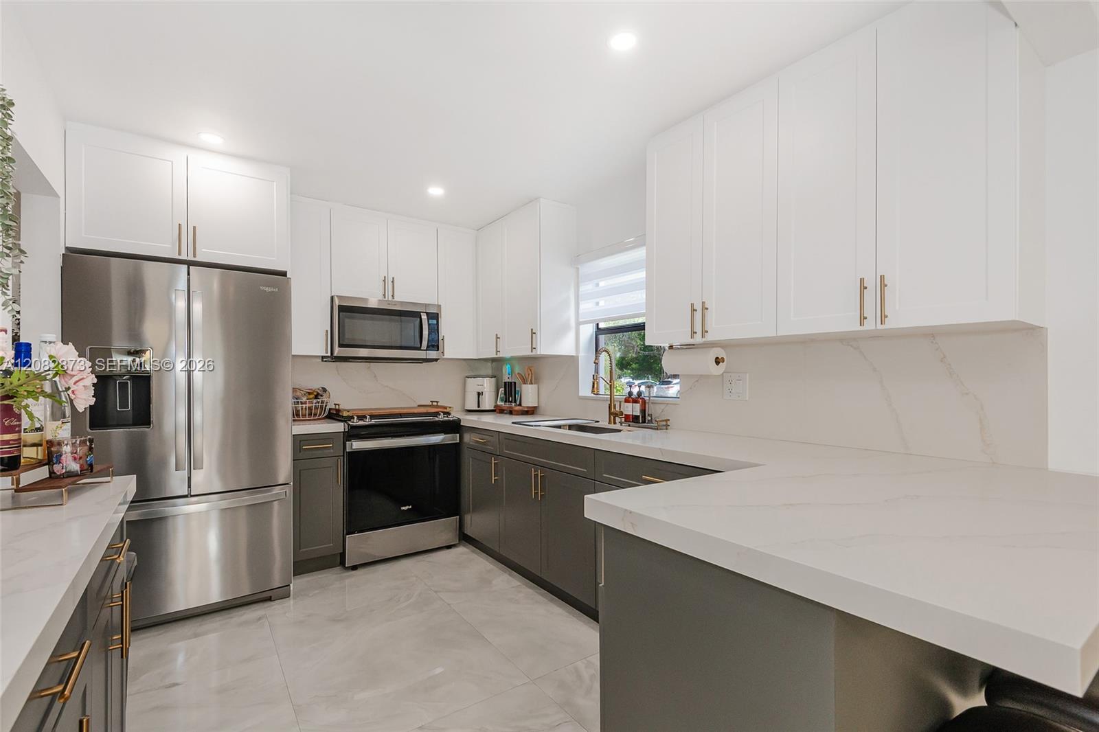 7101 SW 113th Ave — Photo 2