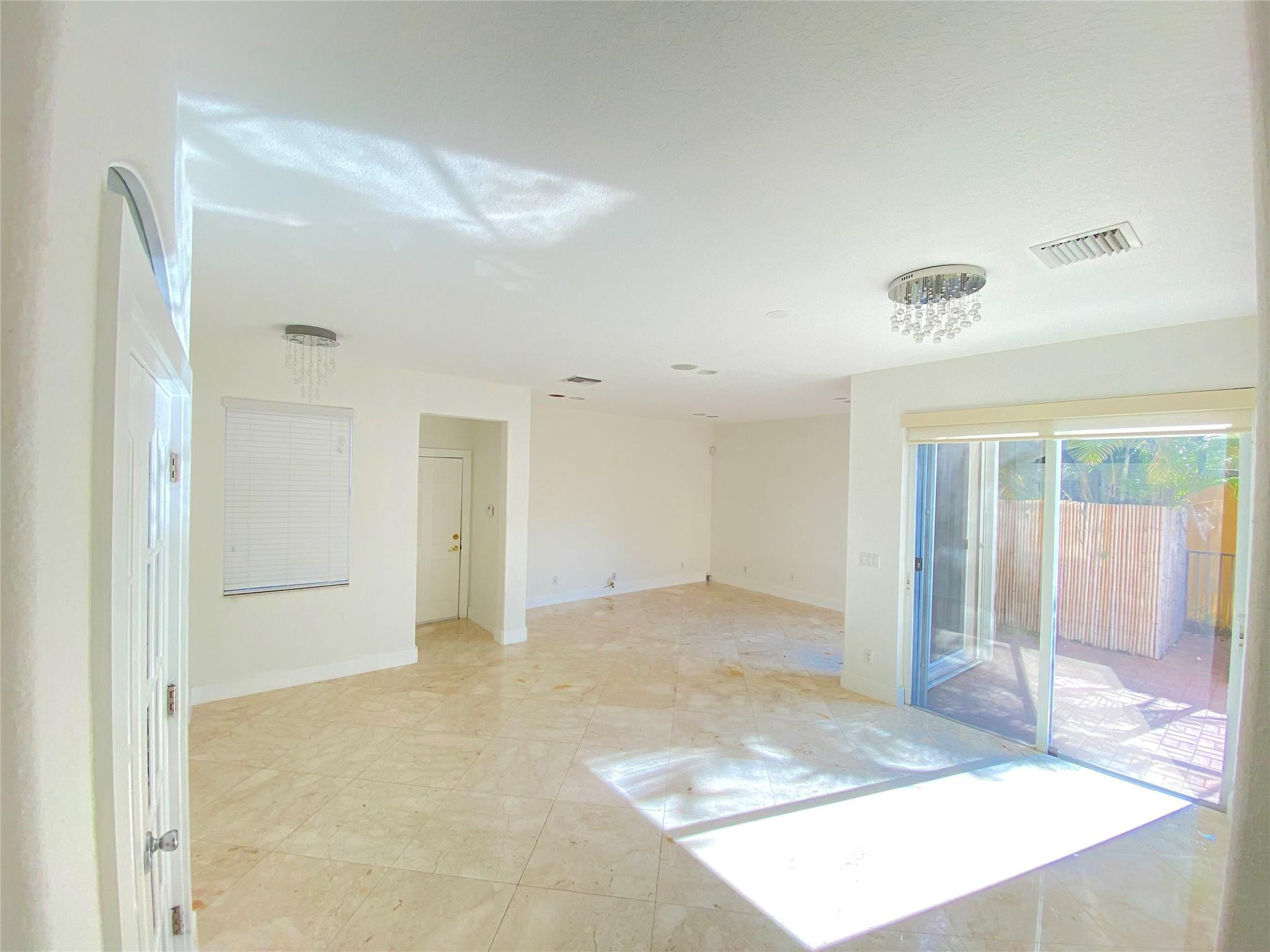 5830 NW 119TH Drive — Photo 2