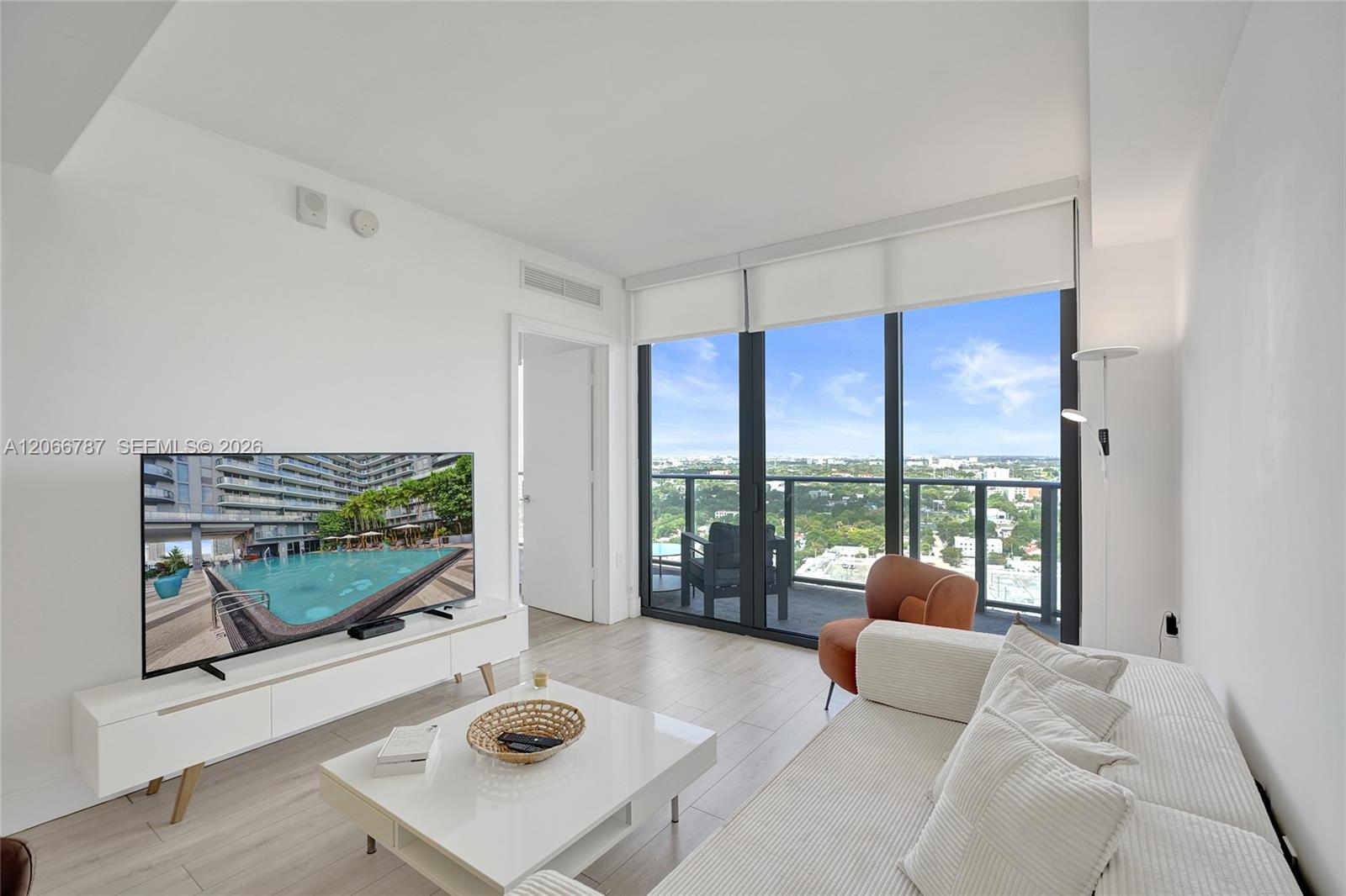 121 NE 34th St # 2310, Miami FL 33137