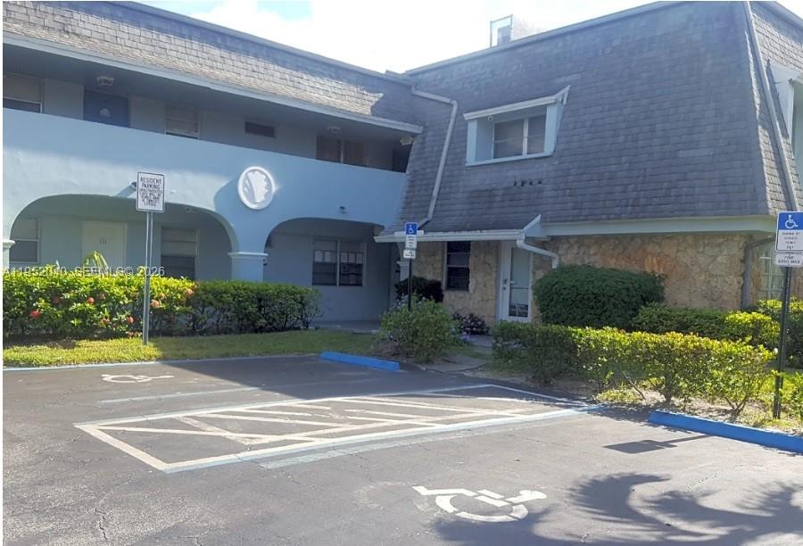 4271 NW 5th St # 122, Plantation FL 33317