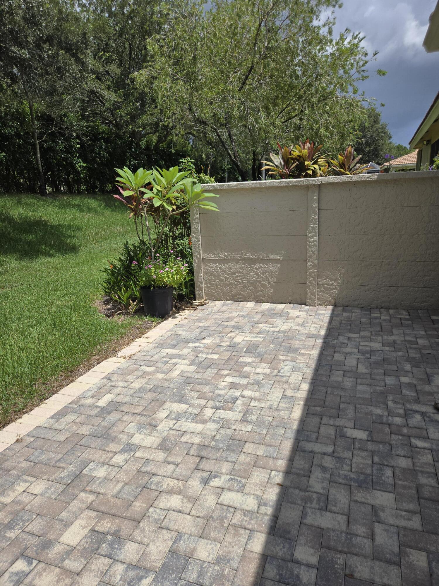 2680 CLIPPER Circle — Photo 5