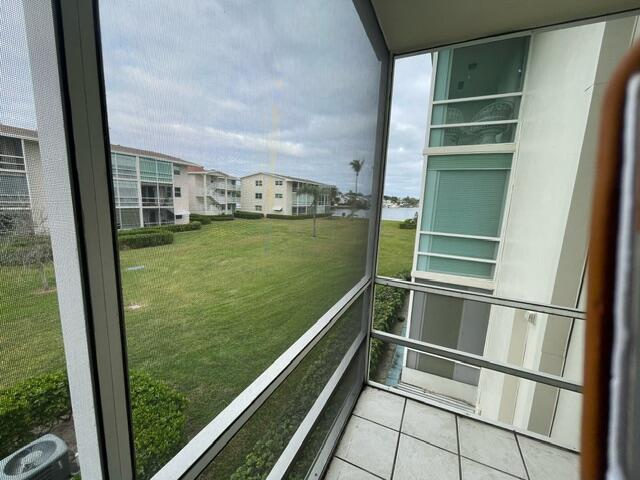 680 W Horizons # 212, Boynton Beach FL 33435