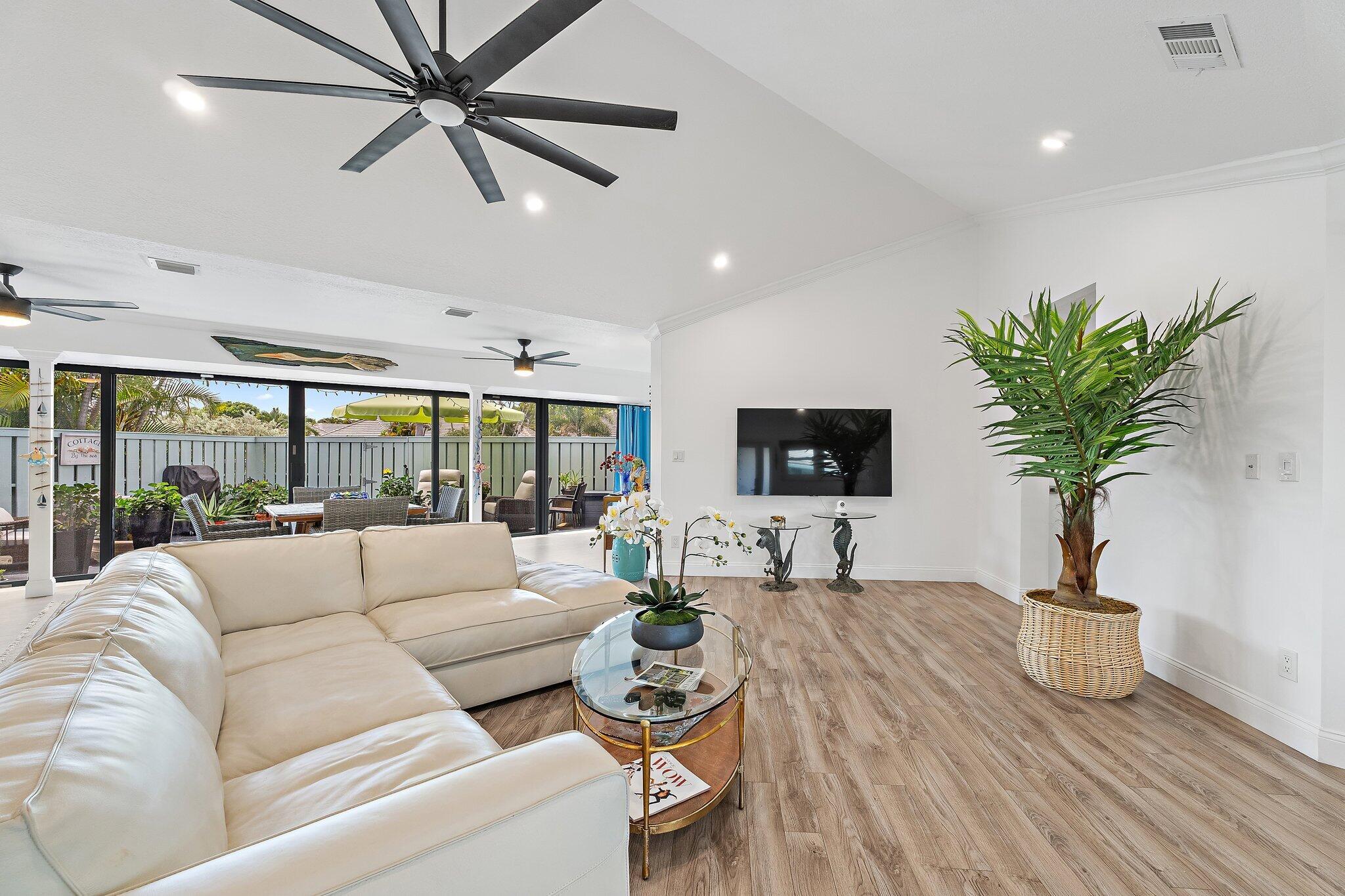 1127 E Seminole Avenue # 24b, Jupiter FL 33477