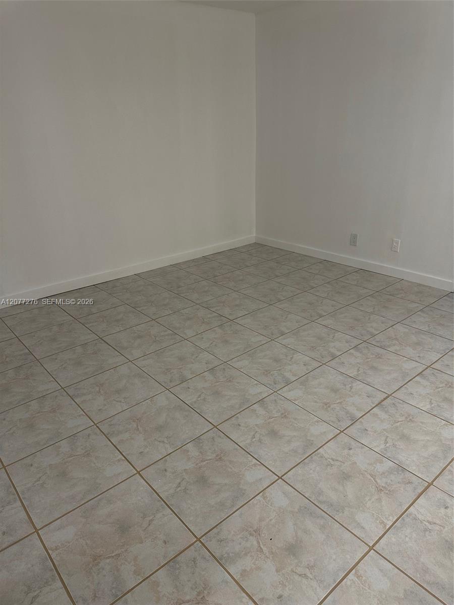 270 Layne Blvd # 114 — Photo 4