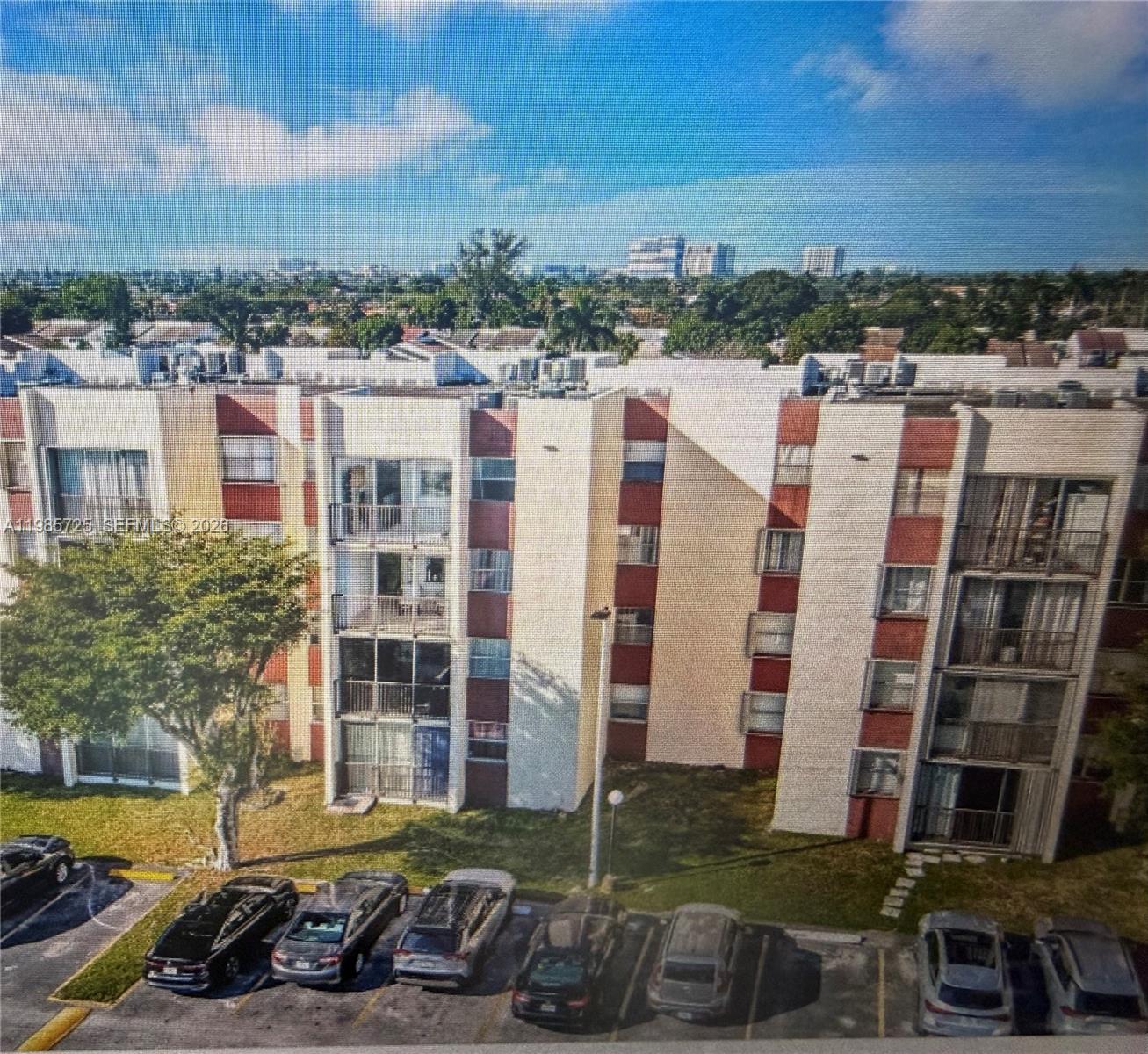 9441 SW 4th St # 111, Miami FL 33174