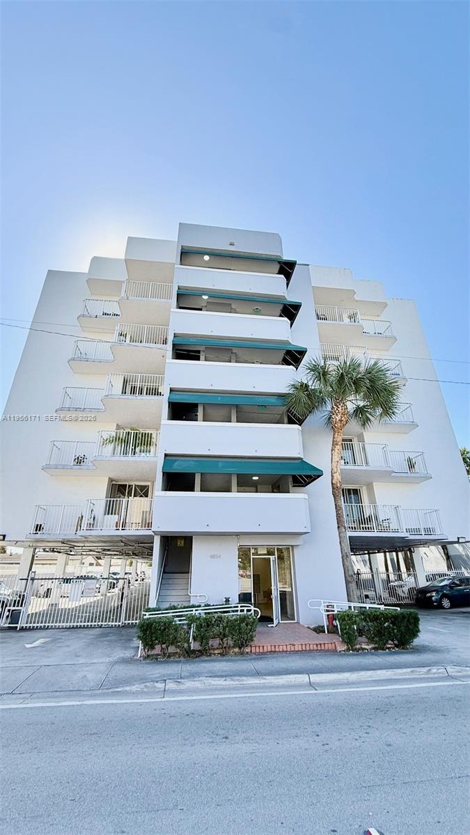 4854 NW 7th St # 508, Miami FL 33126