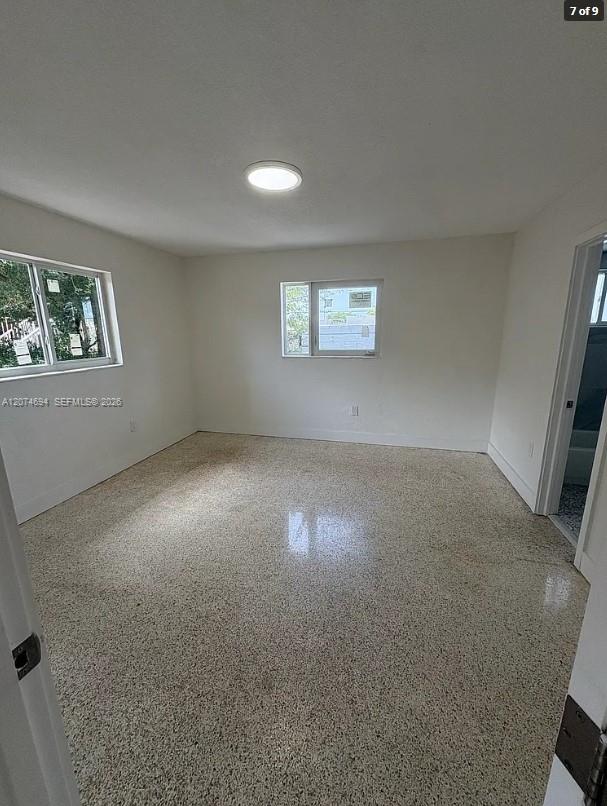 1811 NW 19th Ter # 8 — Photo 3