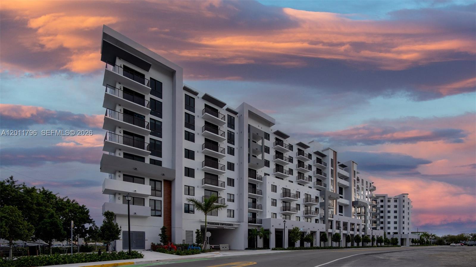 19401 W Dixie Hwy # 607, Miami FL 33180