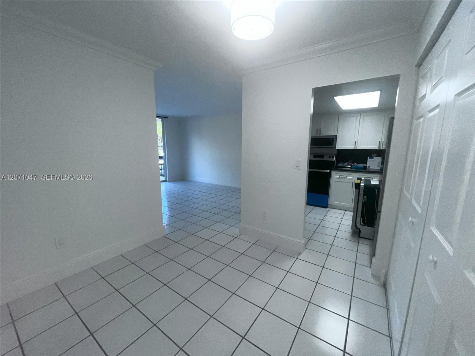 8311 SW 142nd Ave # I204 — Photo 4