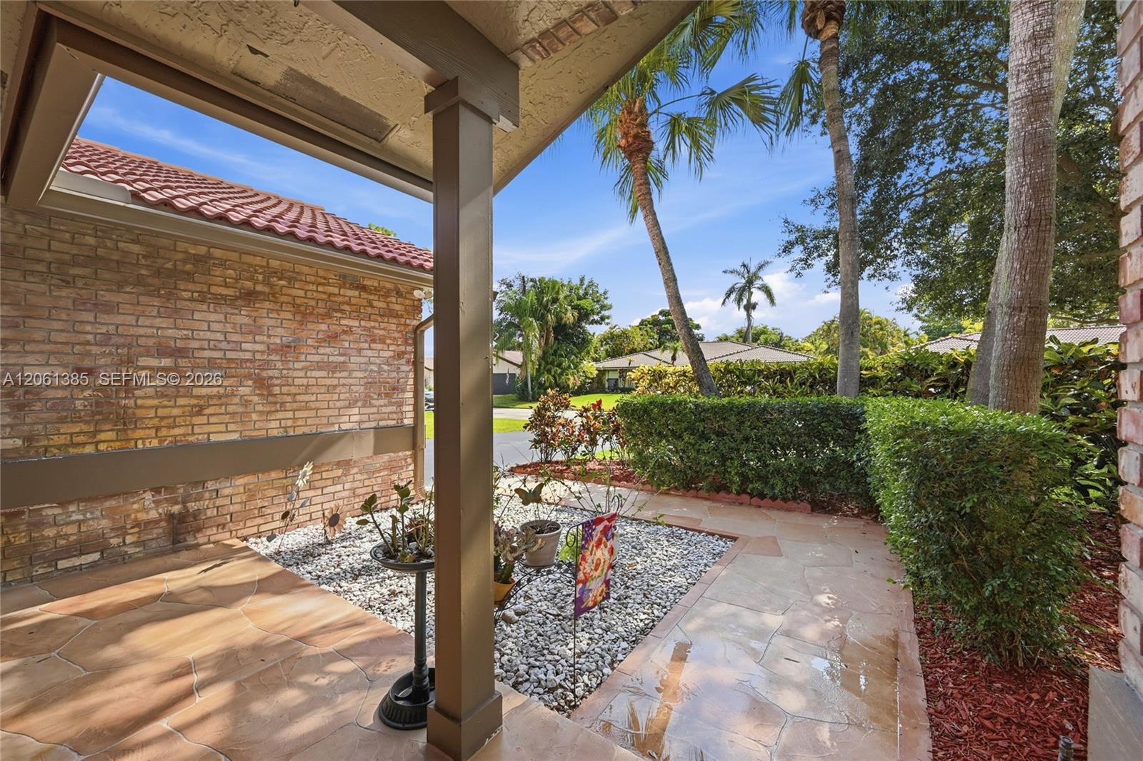 866 NW 110th Ave — Photo 3