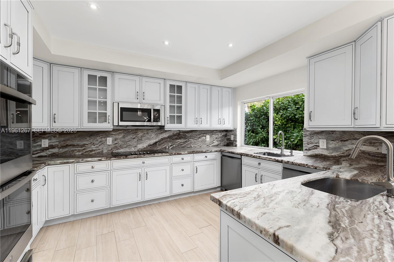 Custom Cabinets Dbl Sink & Dishwasher