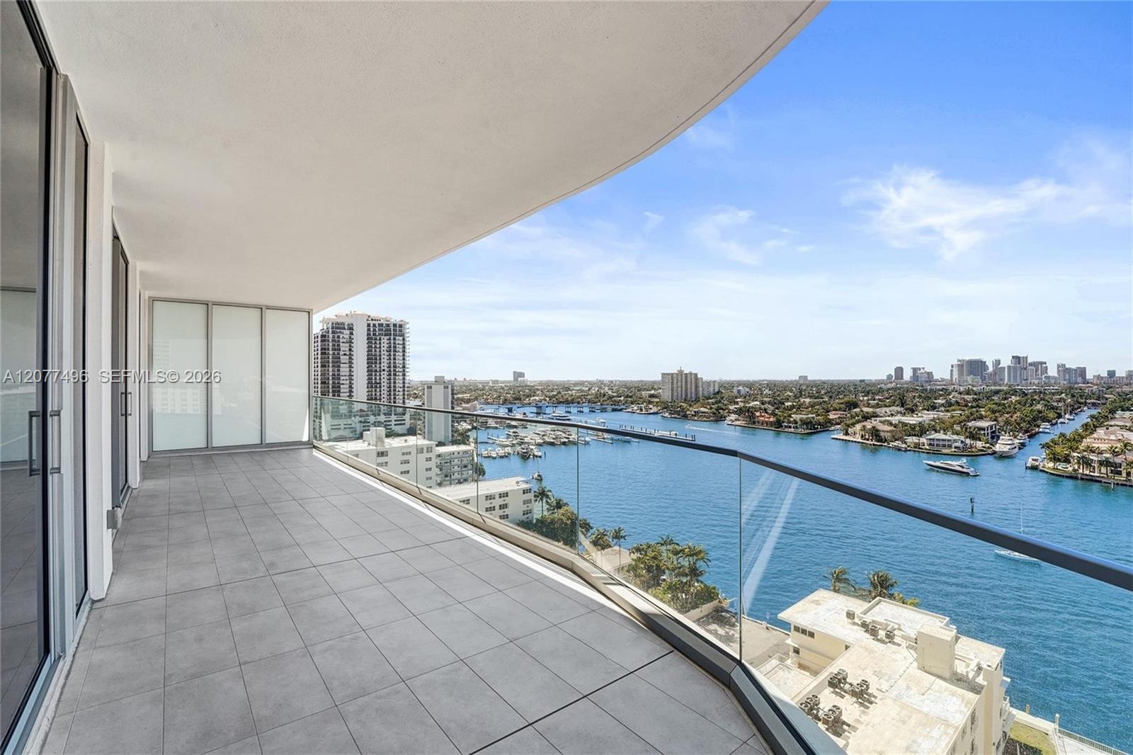153 N Seabreeze Boulevard # 1403 — Photo 3