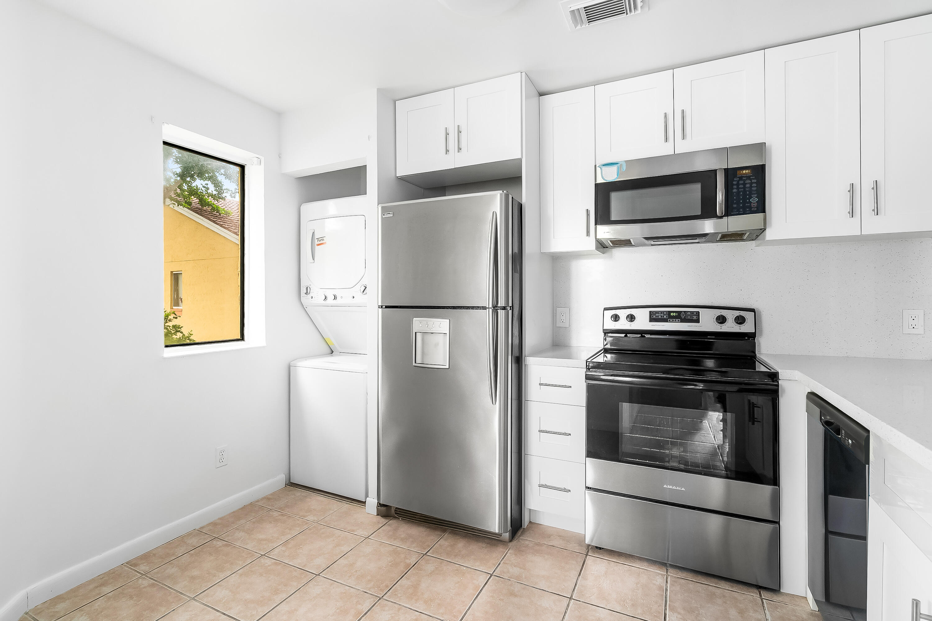 950 Coral Club Drive # 950 — Photo 4