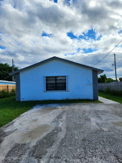 1565 W 36th Street — Photo 4