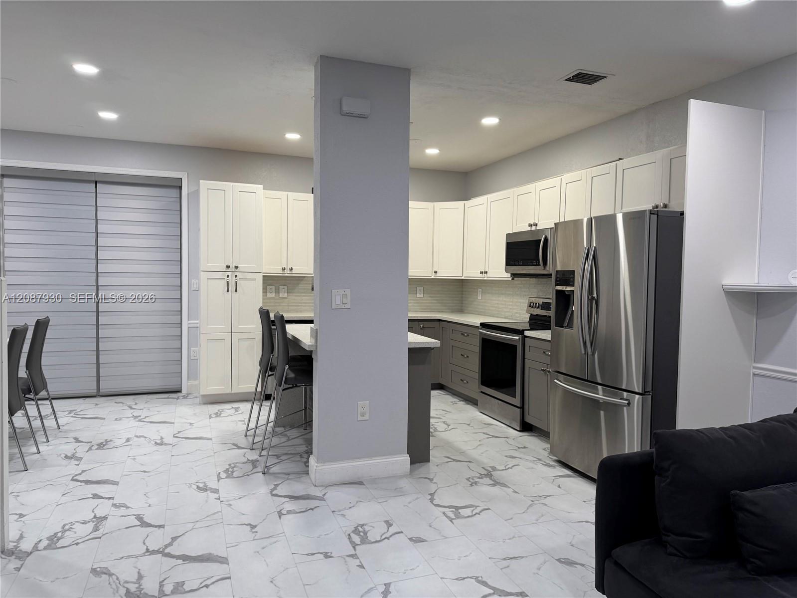 12317 SW 124th Ct — Photo 4