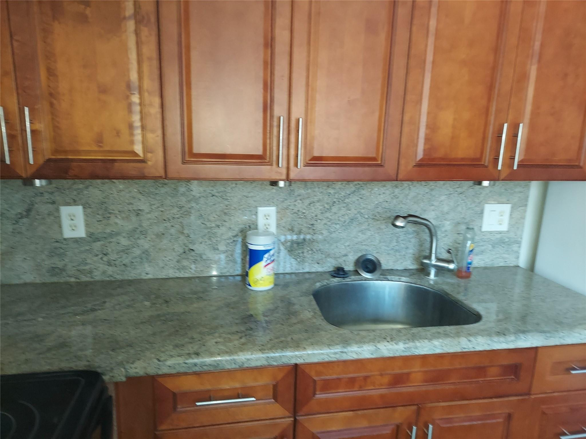 1829 N Dixie Highway, Fort Lauderdale FL 33305