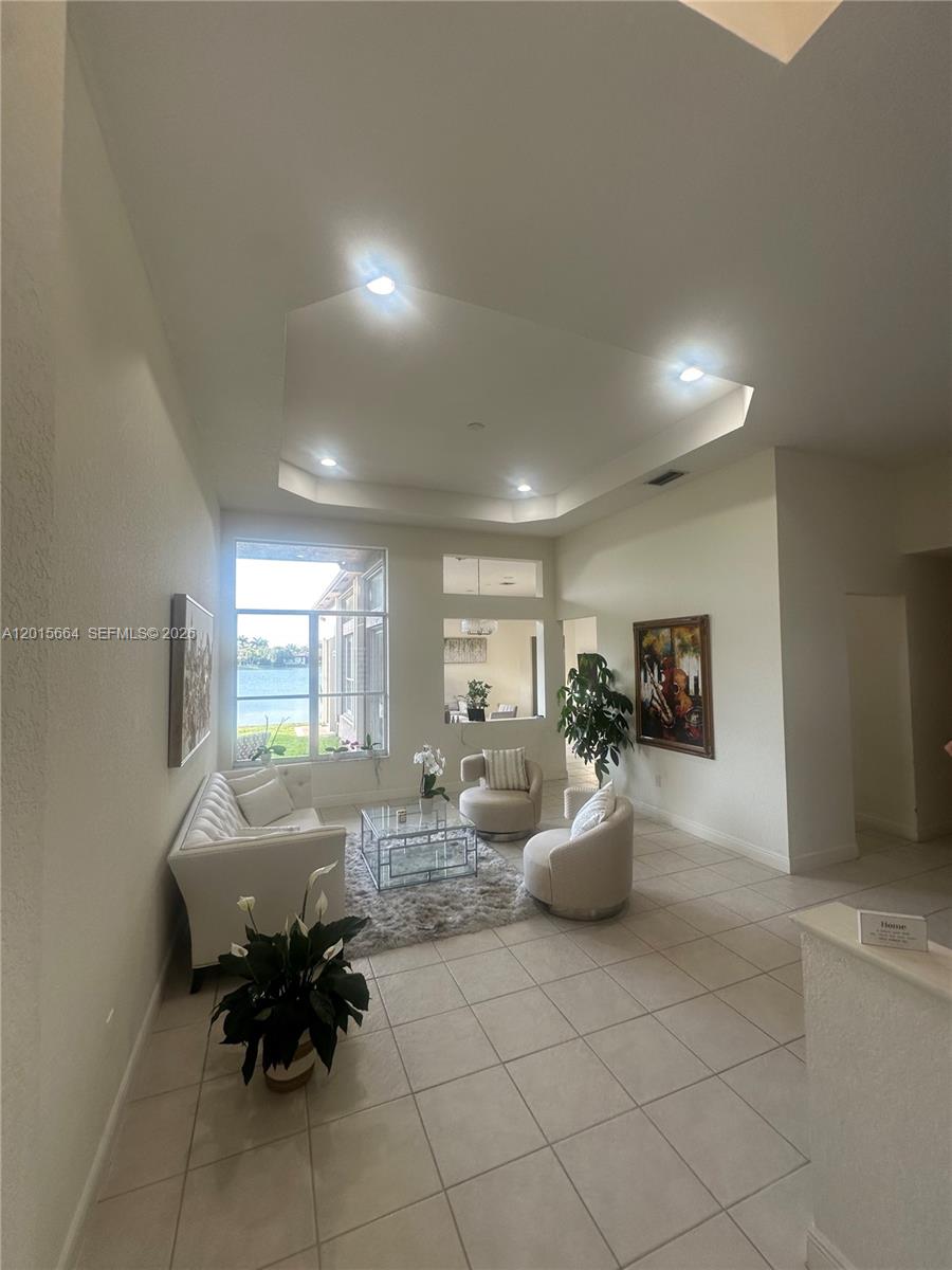 18571 SW 44th St — Photo 4
