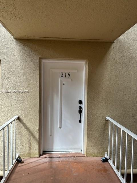 4255 N UNIVERSITY DR # 215 — Photo 2
