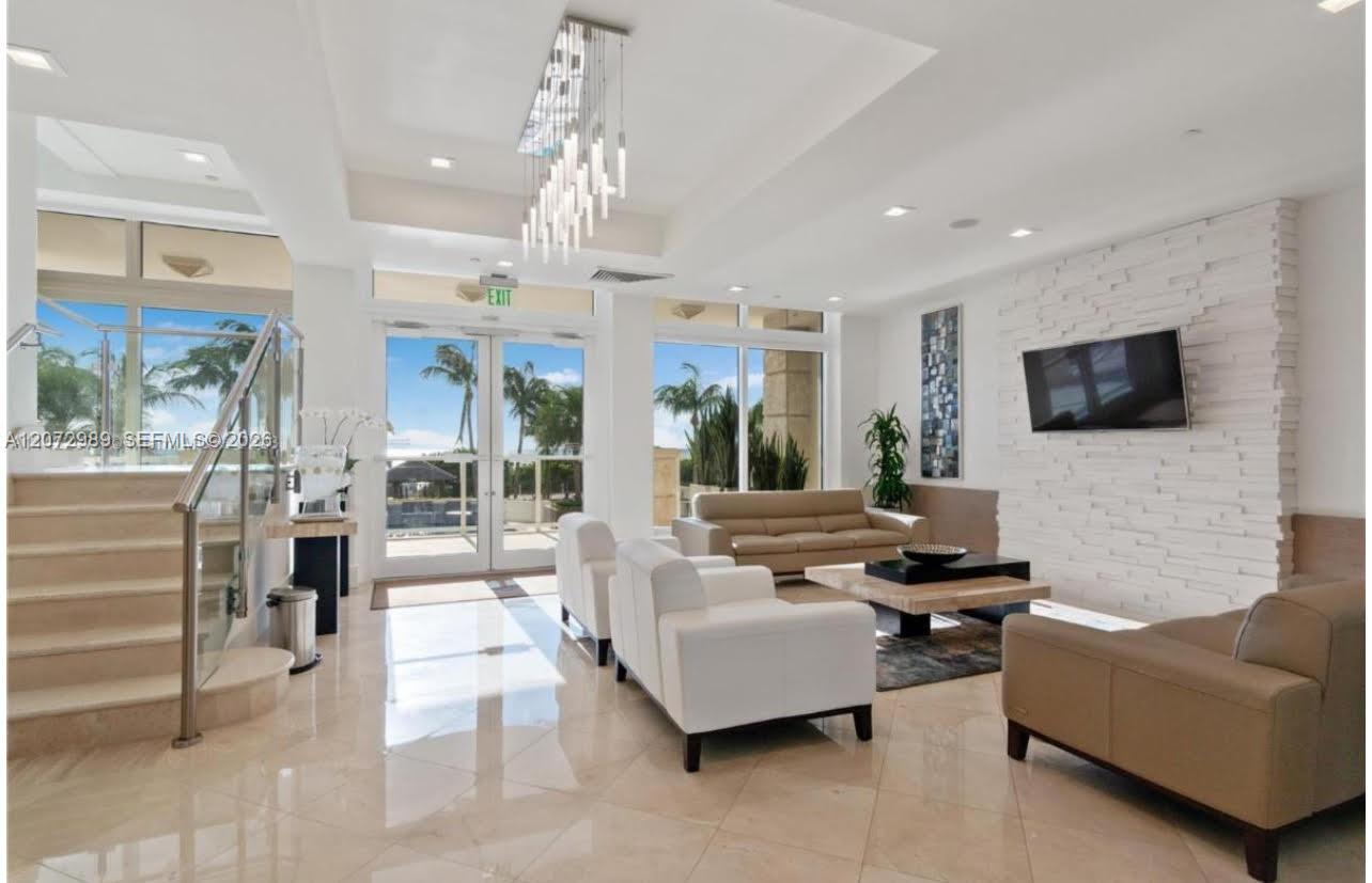 4775 Collins Ave # 502 — Photo 3