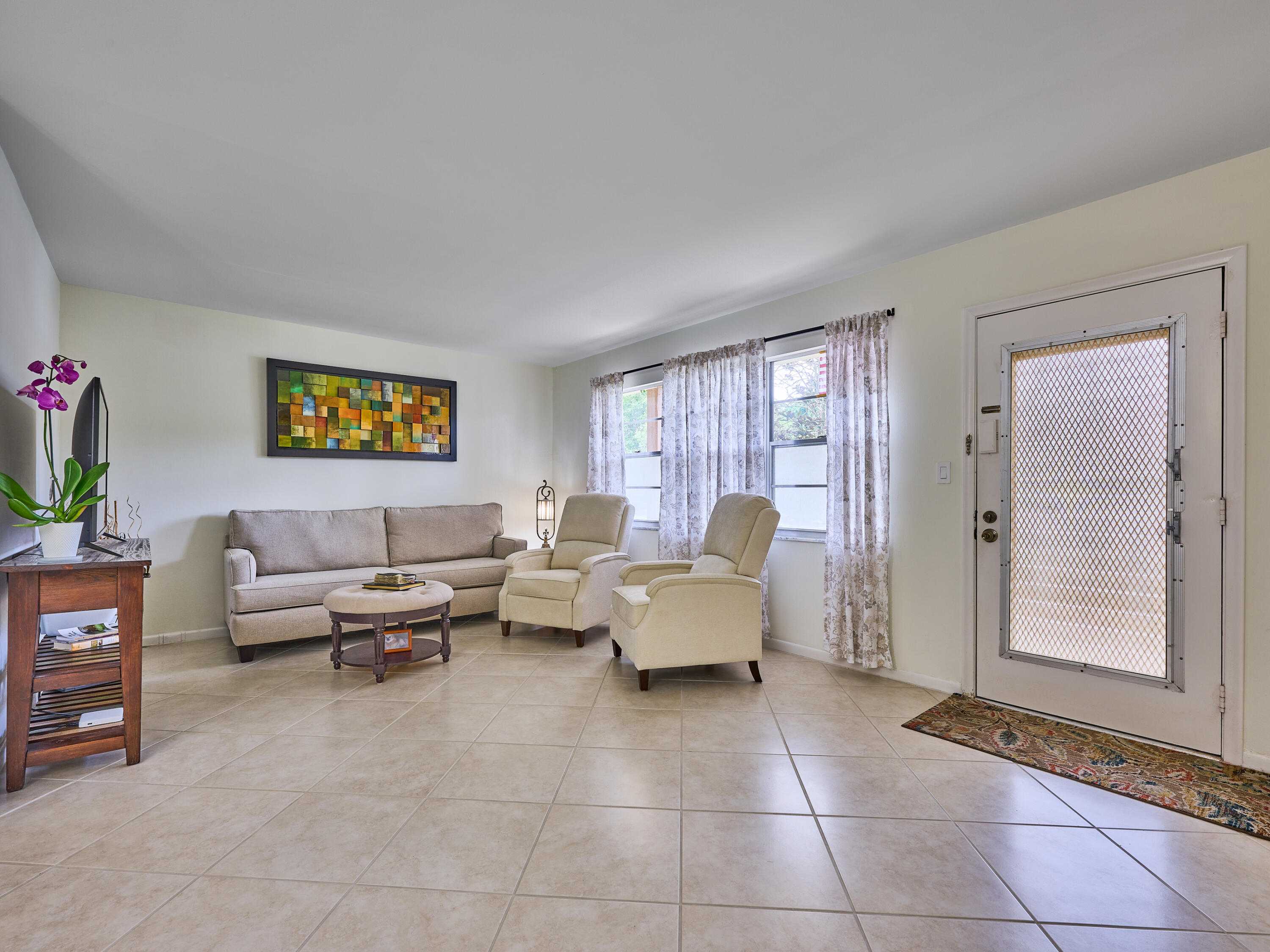 2904 VICTORIA Place # H1 — Photo 3