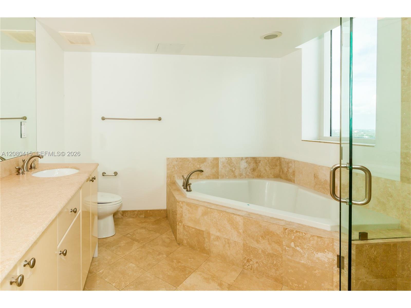 1745 E Hallandale Beach Blvd # 2203W — Photo 4