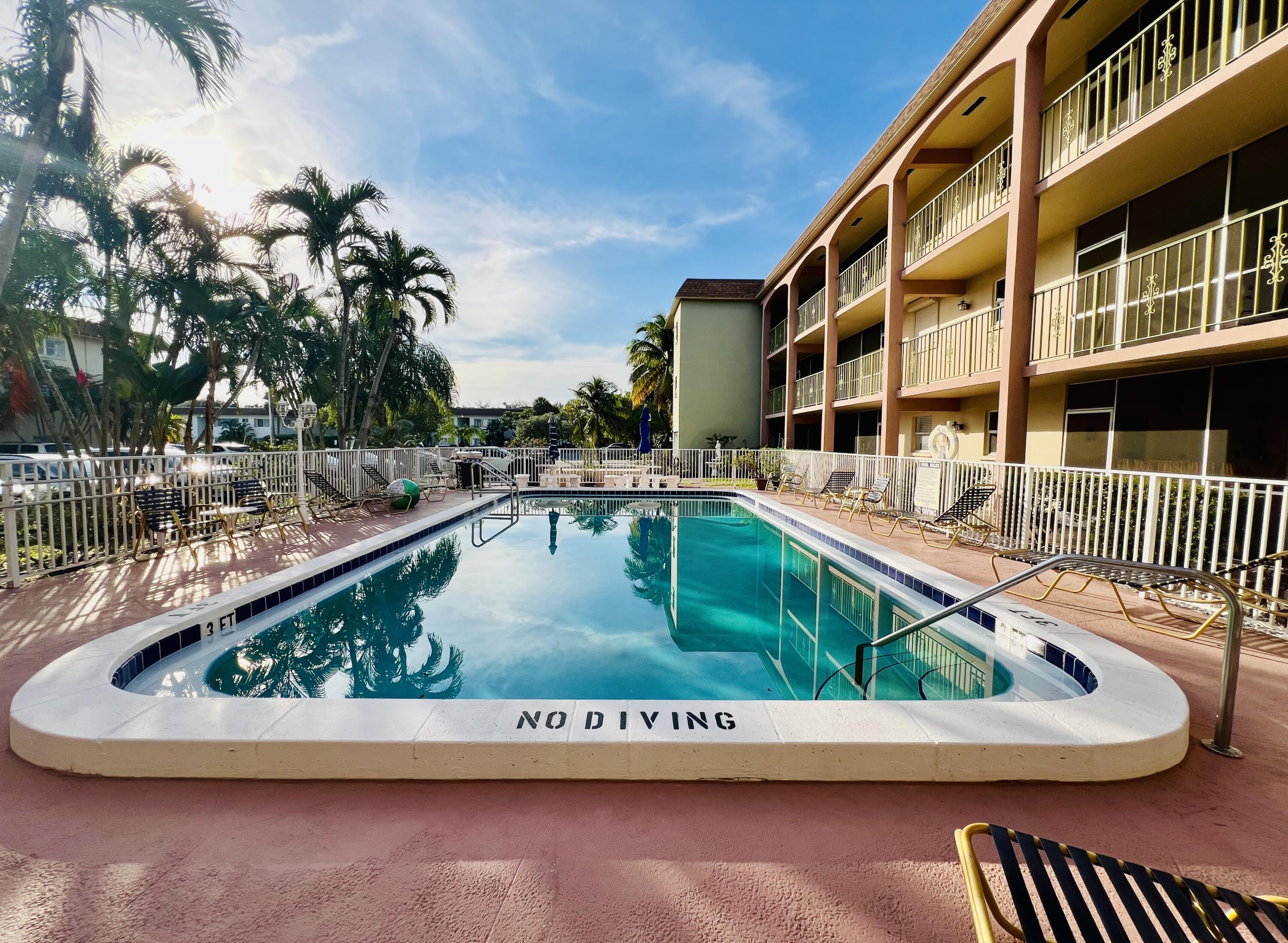 100 SE 6th Avenue # 303, Pompano Beach FL 33060