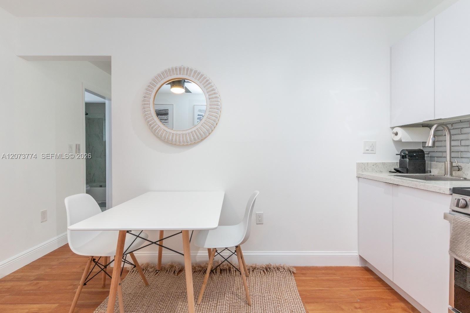 6509 NE 5th Ave — Photo 3