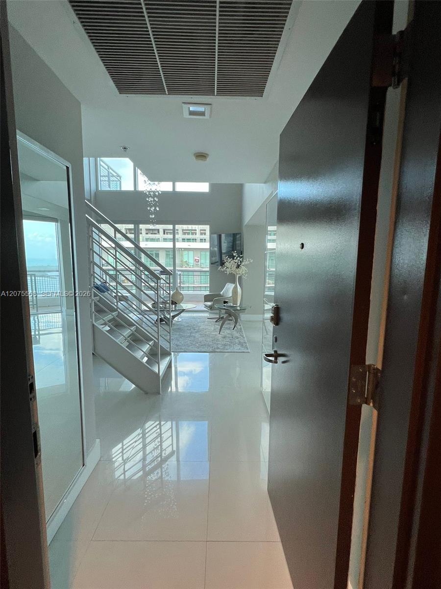 60 SW 13th St # 5210 — Photo 2