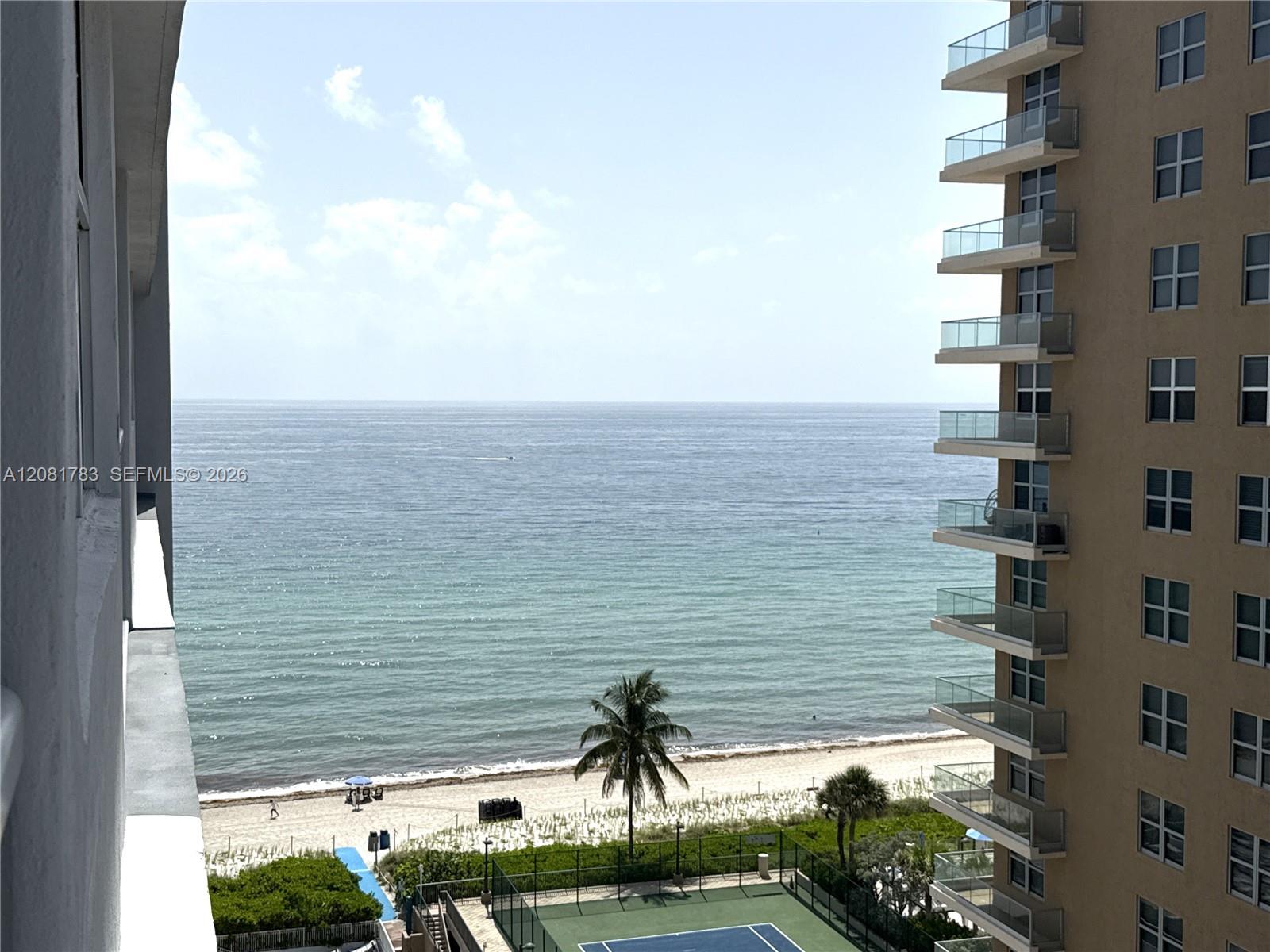 1904 S Ocean Dr # 1206, Hallandale Beach FL 33009