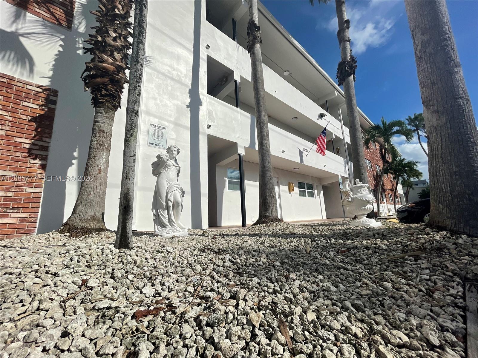 17001 NE 9th Ave # 9C — Photo 2