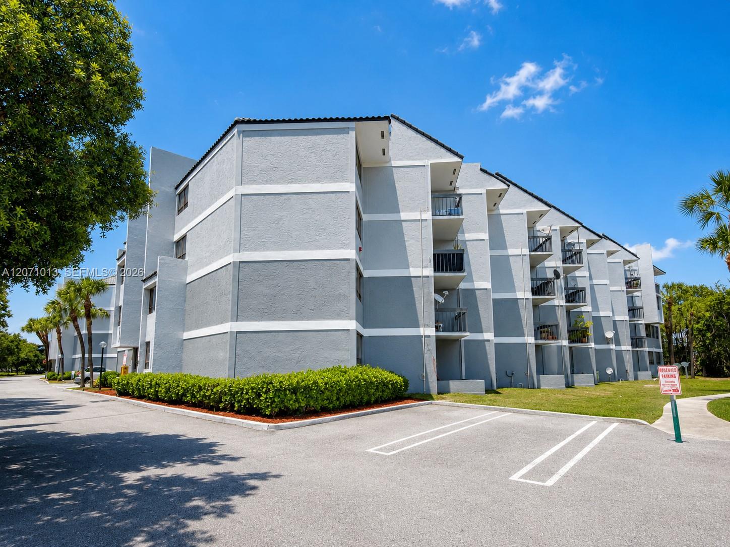 1820 N Congress Ave # 305, West Palm Beach FL 33401