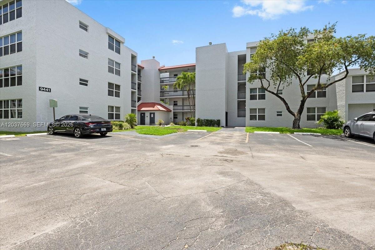 9441 Evergreen Pl # 206, Davie FL 33324