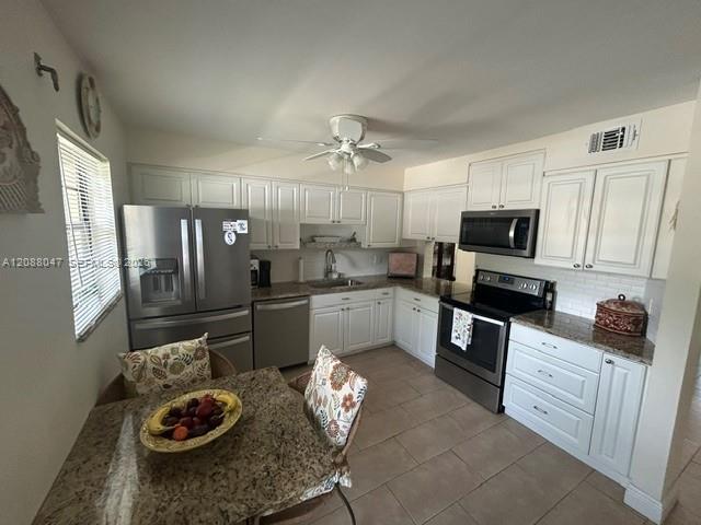 2 Briarwood Cir # 112 — Photo 2