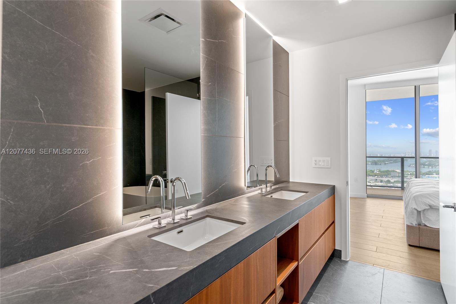 1400 Biscayne Blvd # 4203 — Photo 5