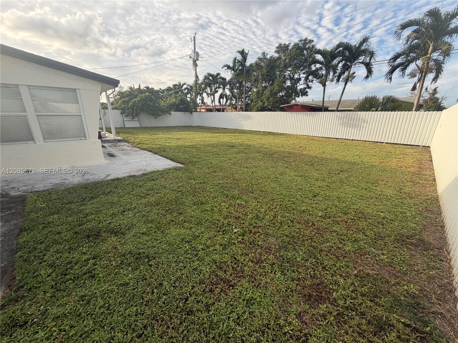 1311 NW 176th Ter — Photo 4