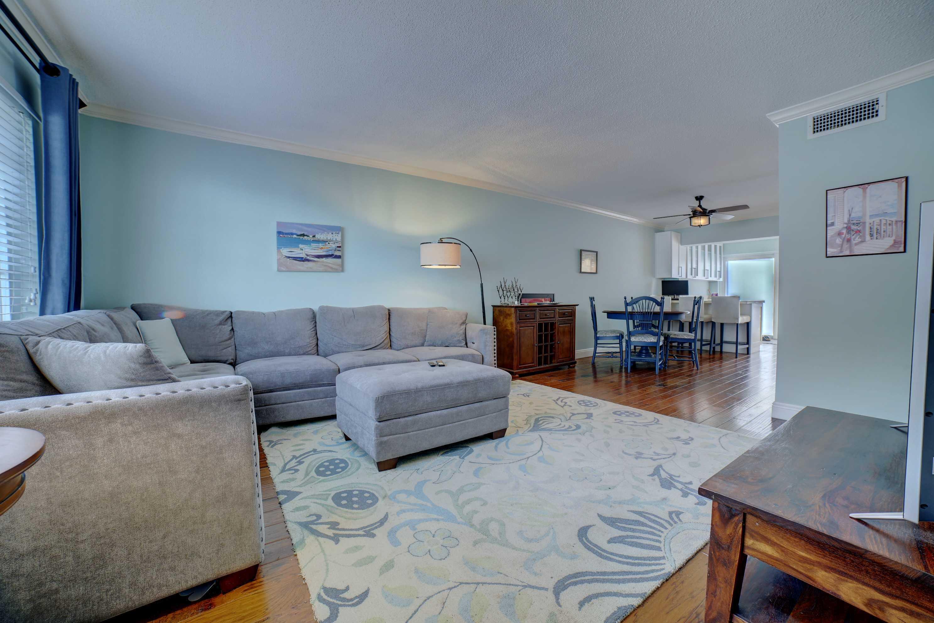 5400 N Ocean Boulevard # 10 — Photo 2