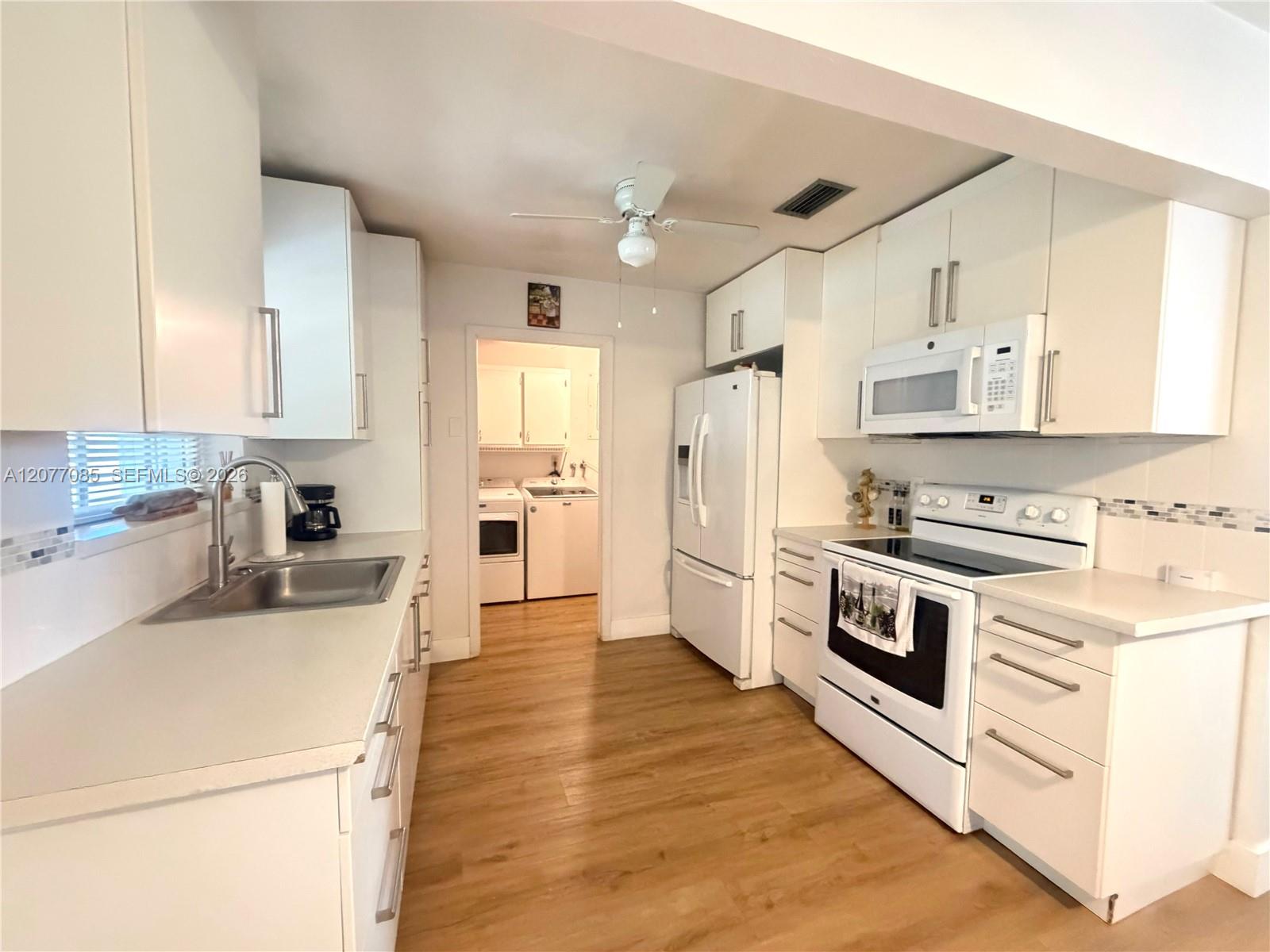 7111 Charleston St — Photo 4