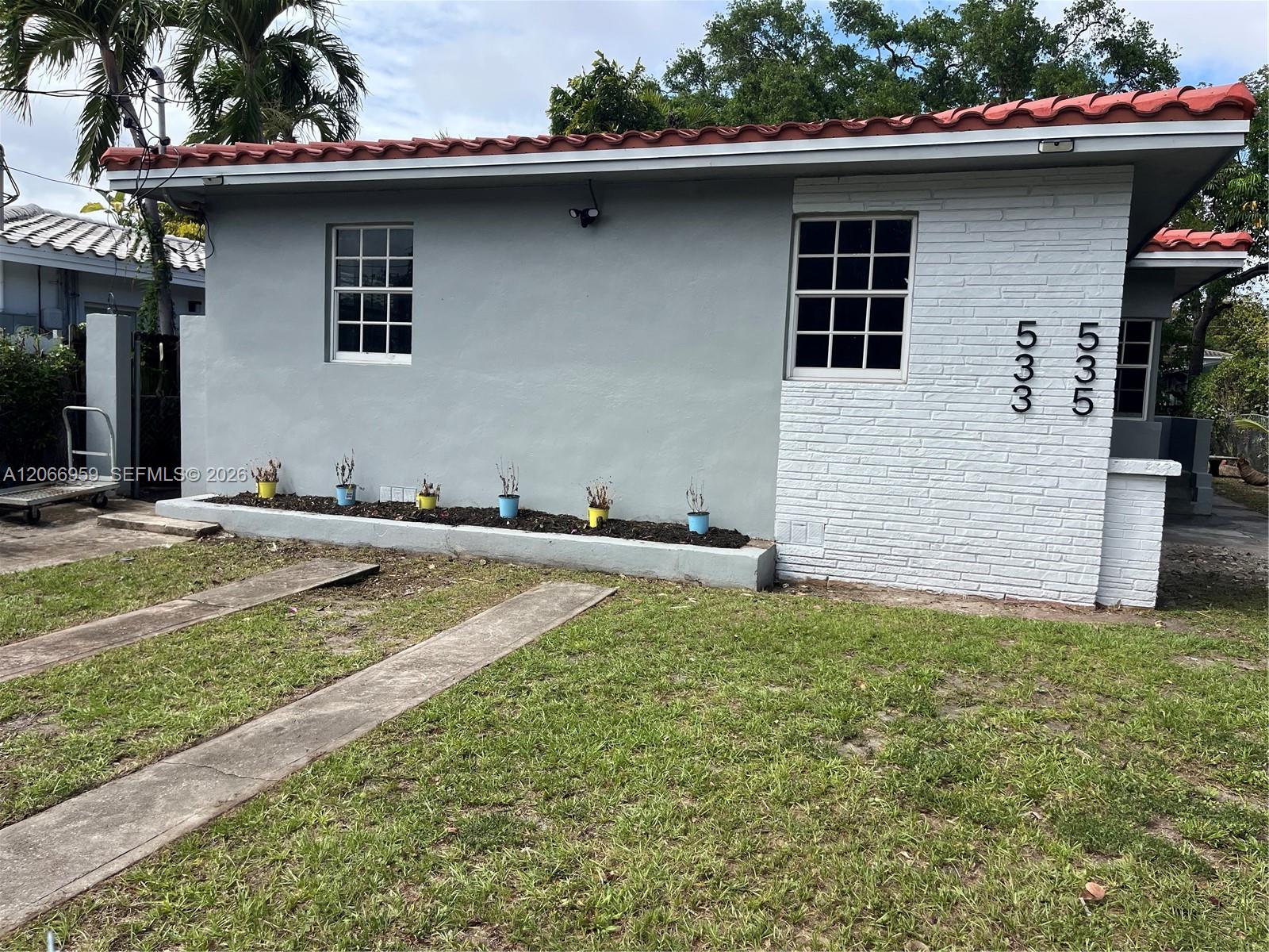 533-535 NE 67th St, Miami FL 33138