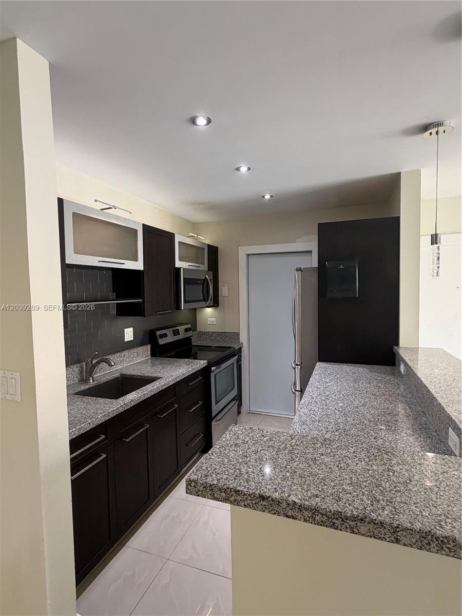 13872 SW 90th Ave — Photo 4