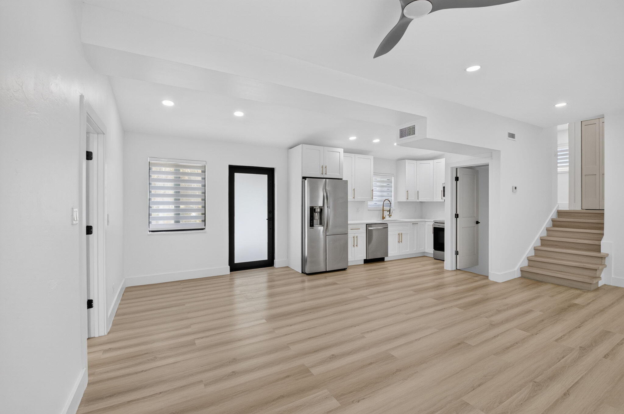401 NE 15TH Terrace — Photo 5