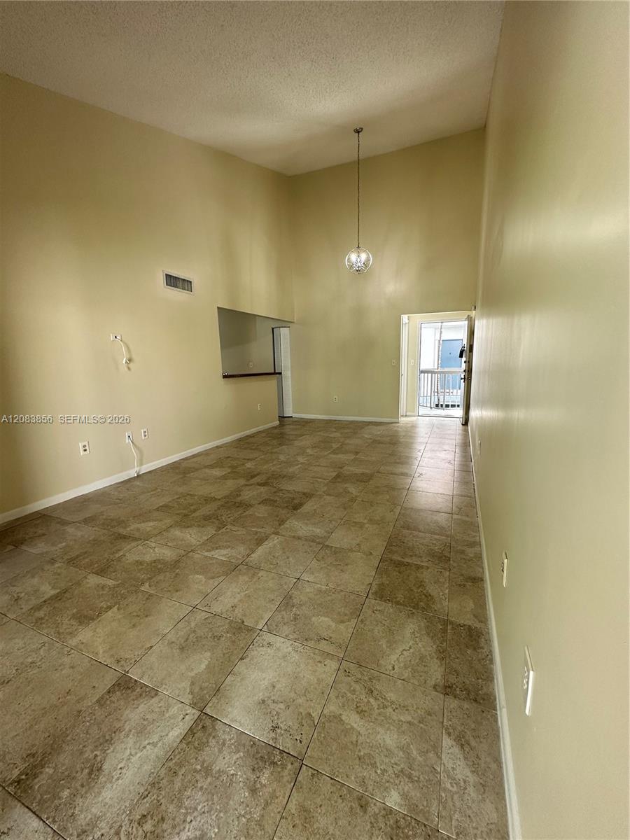9435 Fontainebleau Blvd # 206 — Photo 4