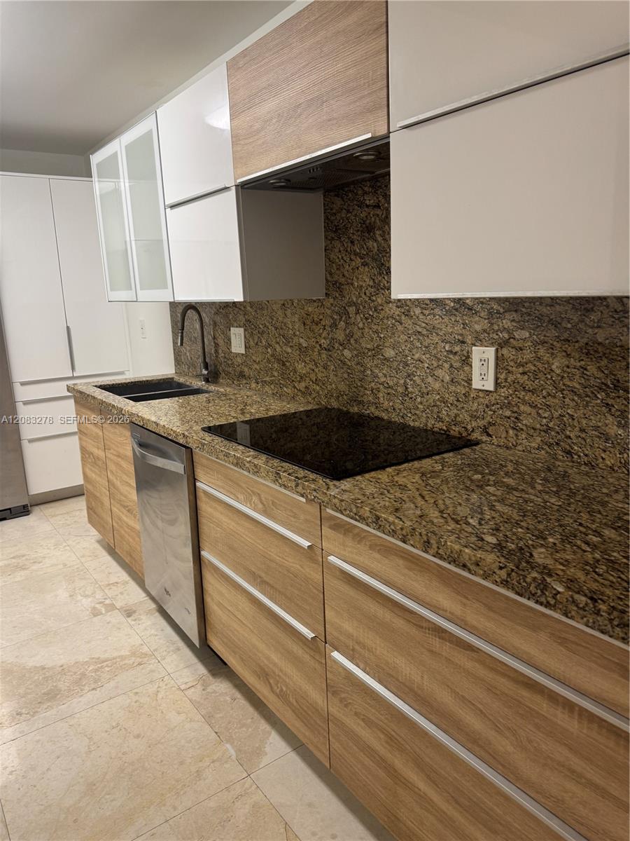 600 Three Islands Blvd # 1806 — Photo 4