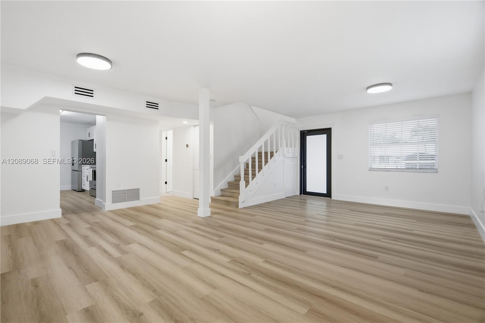 16010 SW 100th Ct — Photo 2