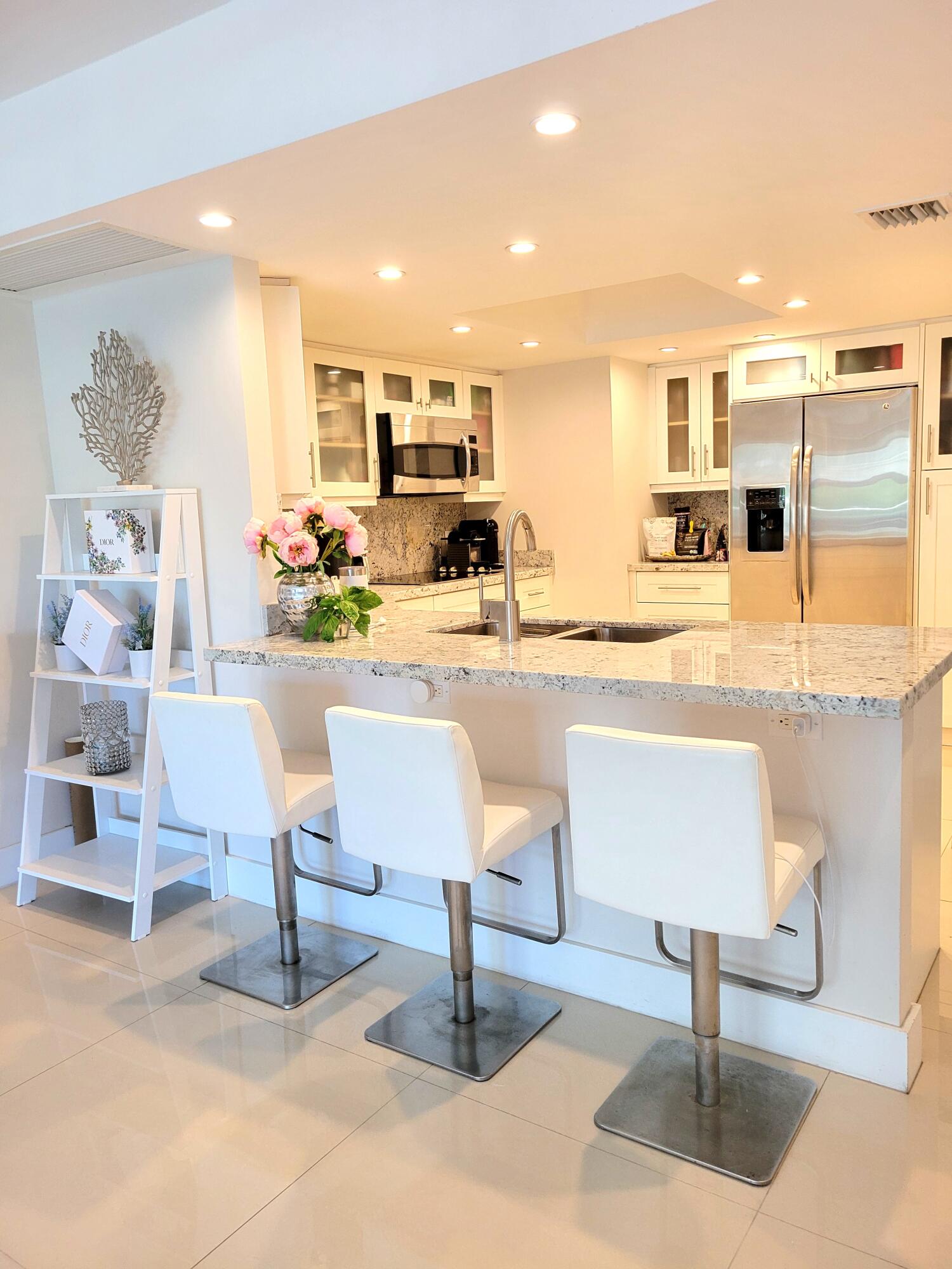 3000 E SUNRISE Boulevard # 2B — Photo 3